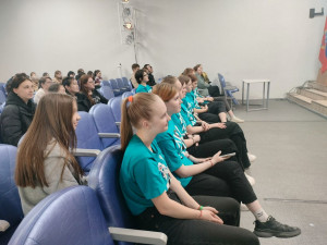 photo 5328024243880970326 y